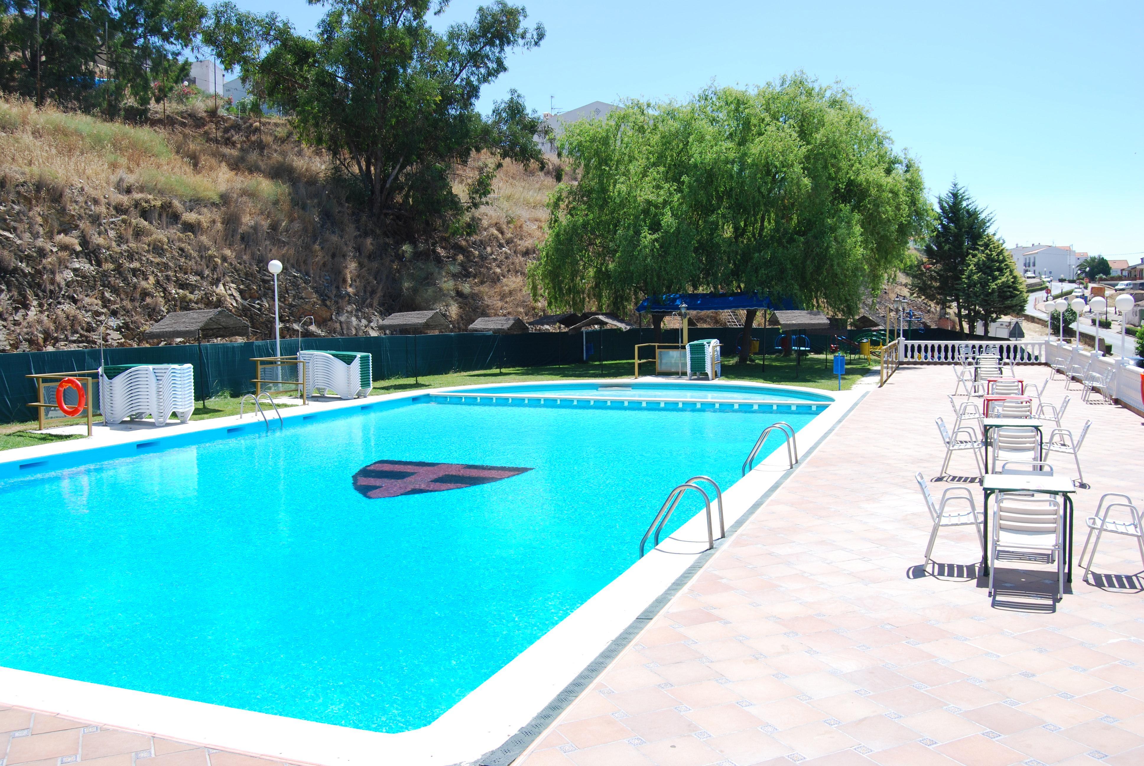 Hotel Los Templarios Херес де лос Кабайерос Екстериор снимка