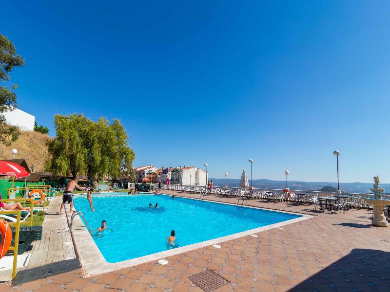 Hotel Los Templarios Херес де лос Кабайерос Екстериор снимка
