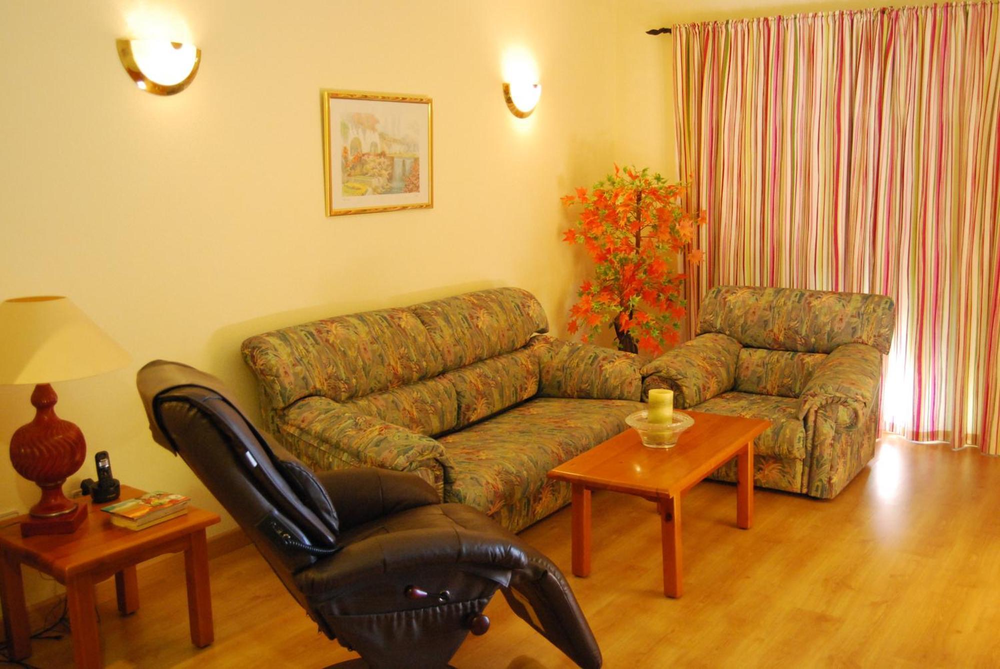 Hotel Los Templarios Херес де лос Кабайерос Екстериор снимка