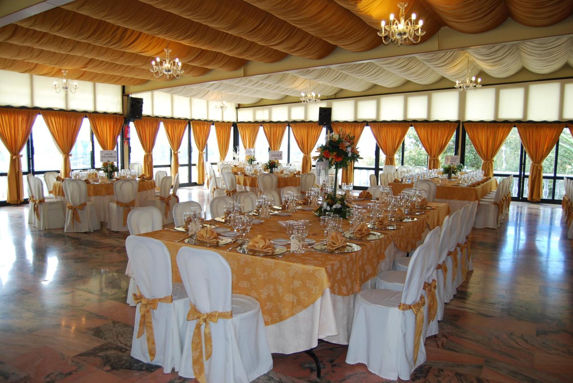 Hotel Los Templarios Херес де лос Кабайерос Екстериор снимка